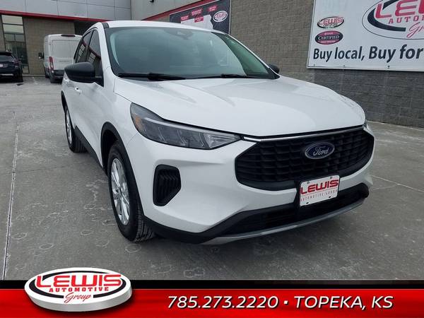 Ford Escape with VIN: 1FMCU0GNXPUA10973