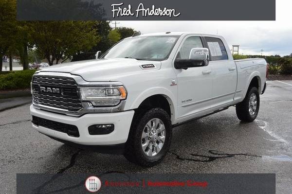 Ram 2500 with VIN: 3C6UR5SL4PG544333