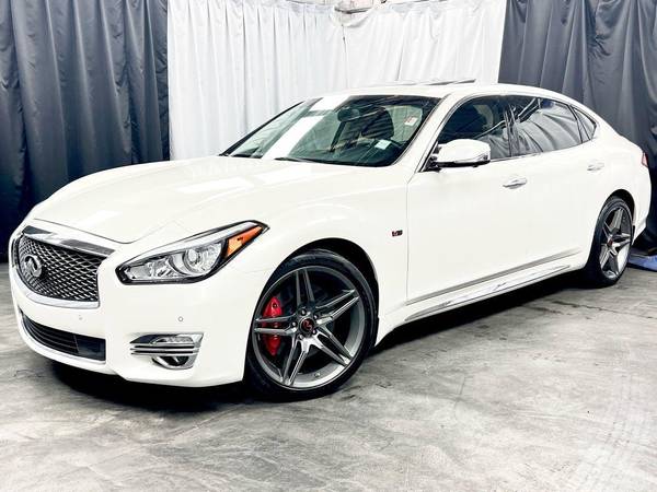 INFINITI Q70 with VIN: JN1AY1PP5GM570054