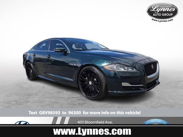 Jaguar XJ with VIN: SAJWA1C70G8V98593