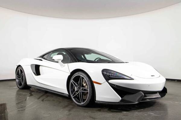 McLaren 570GT with VIN: SBM13GAA3HW002160