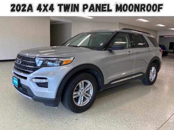 Ford Explorer with VIN: 1FMSK8DH0NGB74601