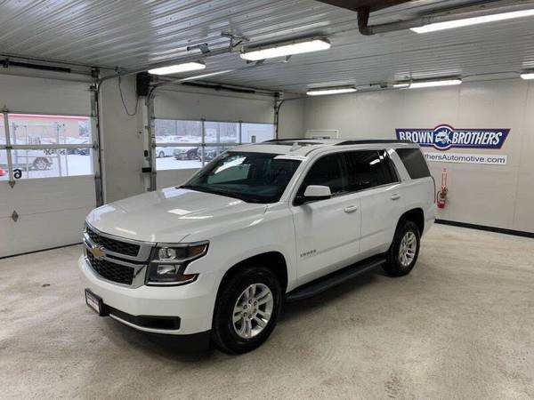 Chevrolet Tahoe with VIN: 1GNSKBKC5KR164002