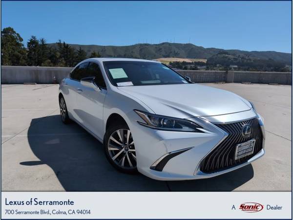 Lexus ES 350 with VIN: 58ABZ1B18KU043074