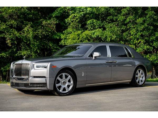 Rolls-Royce Phantom with VIN: SCA688L50KU105665