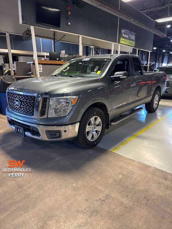 Nissan Titan with VIN: 1N6AA1C64JN504950