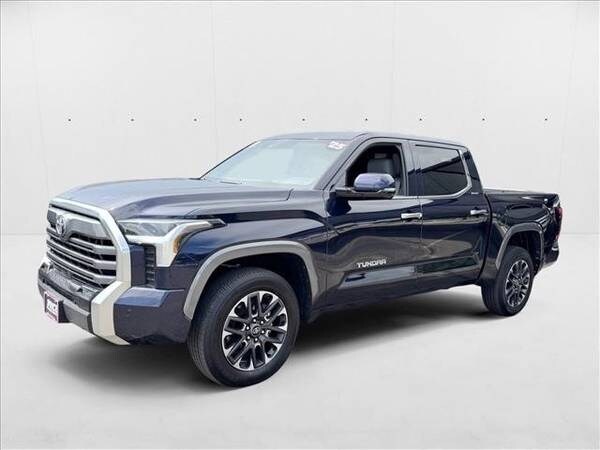 Toyota Tundra with VIN: 5TFJA5DBXSX284189