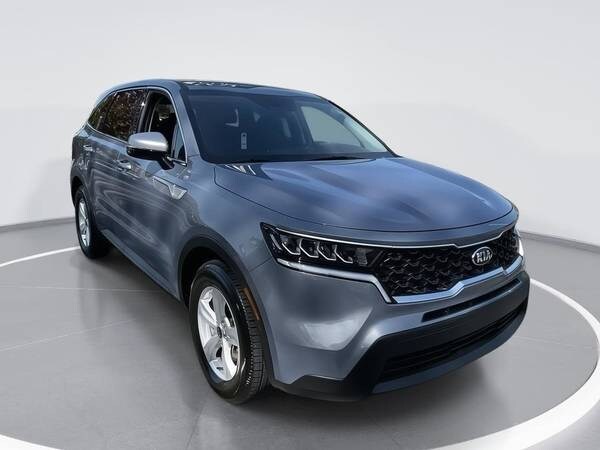 Kia Sorento with VIN: 5XYRG4LC2MG030830