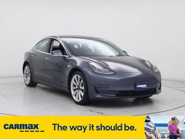 Tesla Model 3 with VIN: 5YJ3E1EA6JF050619