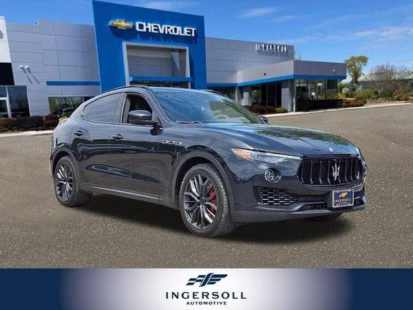 Maserati Levante with VIN: ZN661YUA0HX212102
