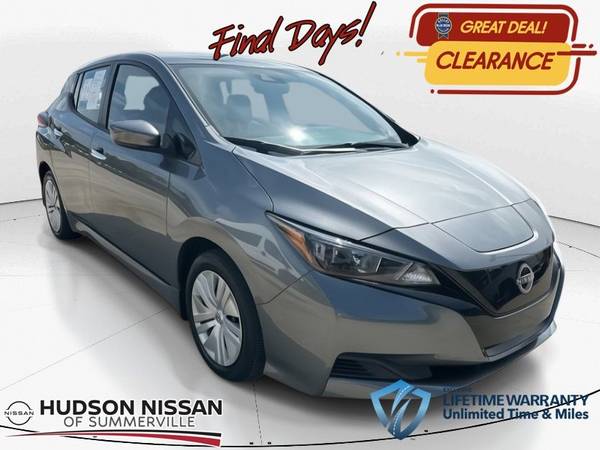Nissan LEAF with VIN: 1N4AZ1BV1RC554593