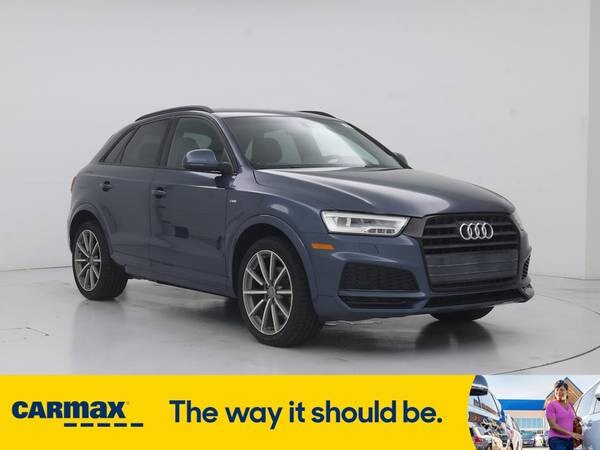 Audi Q3 with VIN: WA1HCCFS6JR009071