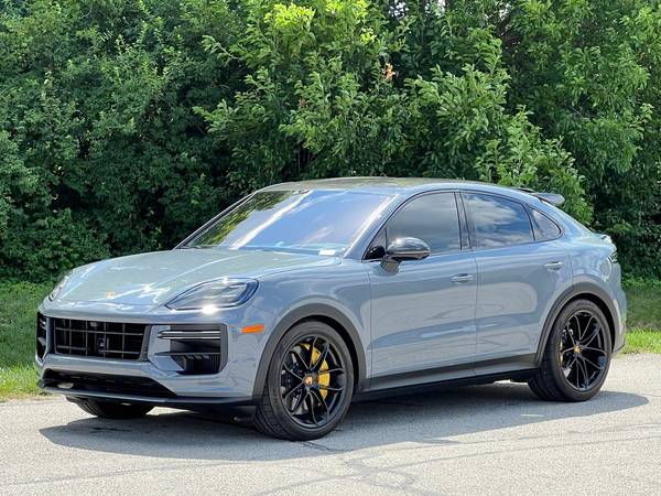 Porsche Cayenne Coupe with VIN: WP1BK2AY9RDA72757