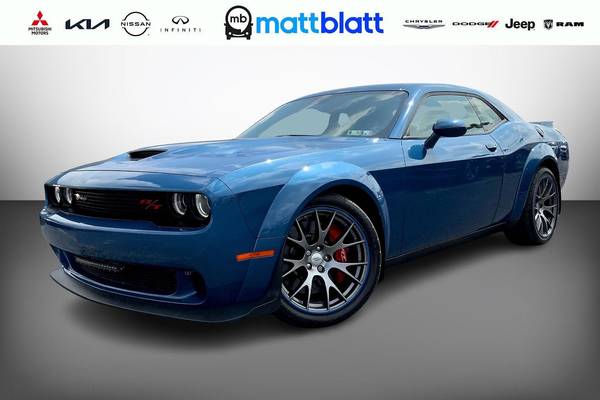 Dodge Challenger with VIN: 2C3CDZFJ1MH658678