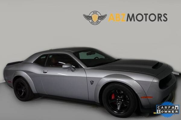 Dodge Challenger with VIN: 2C3CDZH90JH101789
