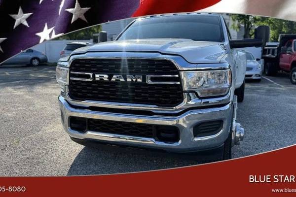 2022 Ram 3500 Big Horn Diesel Crew Cab