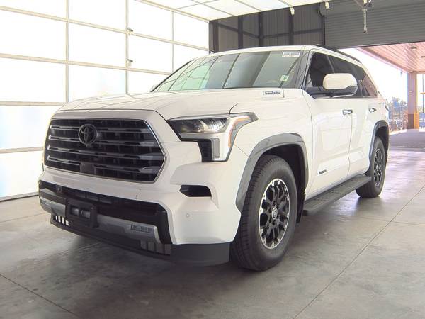 Toyota Sequoia with VIN: 7SVAAABA0PX003484