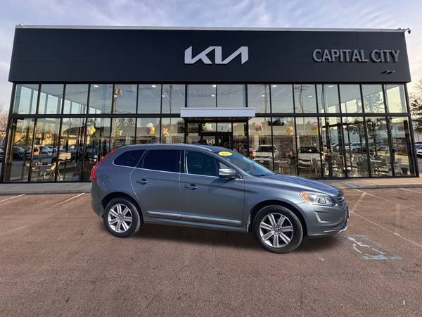 Volvo XC60 with VIN: YV440MRU1H2006711
