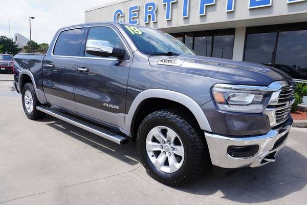 Ram 1500 with VIN: 1C6SRFJT4KN600303