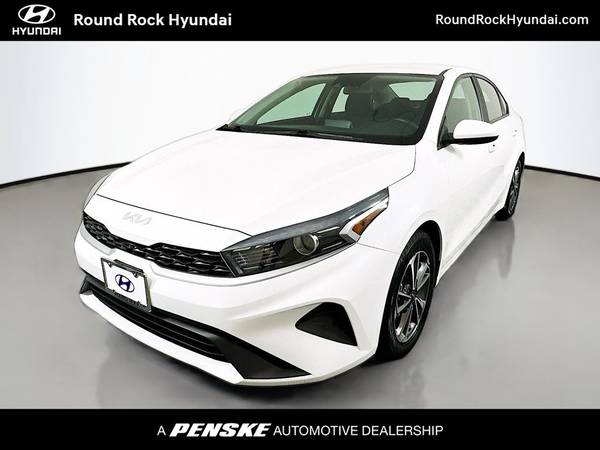 Kia Forte with VIN: 3KPF24AD5PE540894