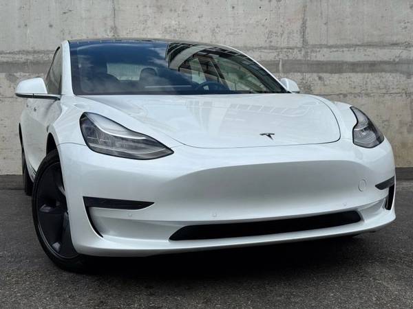 Tesla Model 3 with VIN: 5YJ3E1EA4KF485849