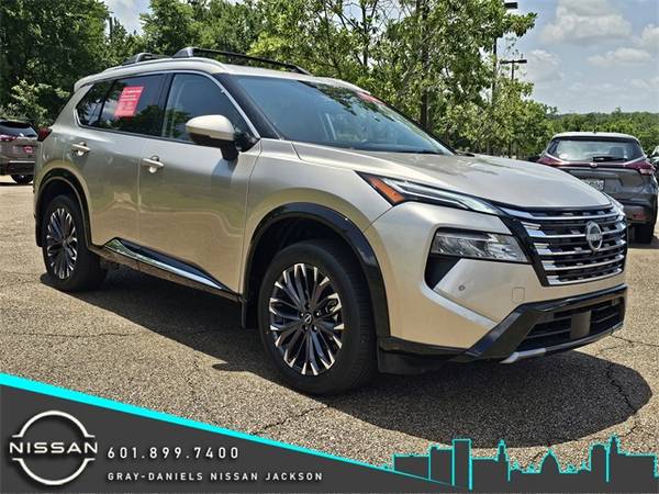 Nissan Rogue with VIN: JN8BT3DC5SW100704