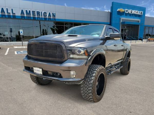 Ram 1500 with VIN: 1C6RR7UT1HS614024