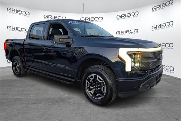 2023 Ford F-150 Lightning XLT SuperCrew