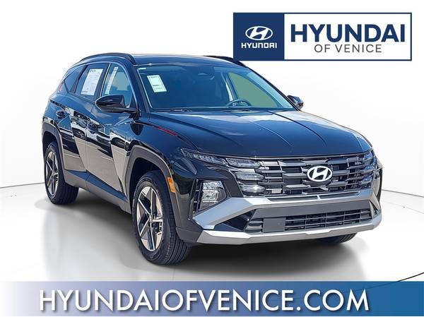 Hyundai Tucson with VIN: 3KMJBCDE8SE009364