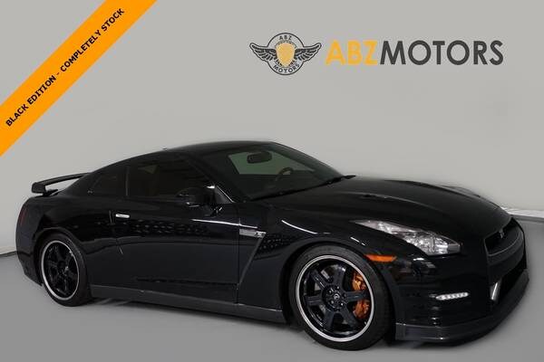 Nissan GT-R with VIN: JN1AR5EF8EM270116