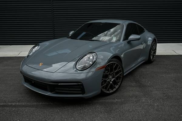 Porsche 911 with VIN: WP0AA2A94RS208152