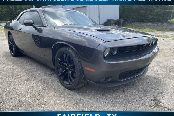 2018 Dodge Challenger SXT Plus Coupe