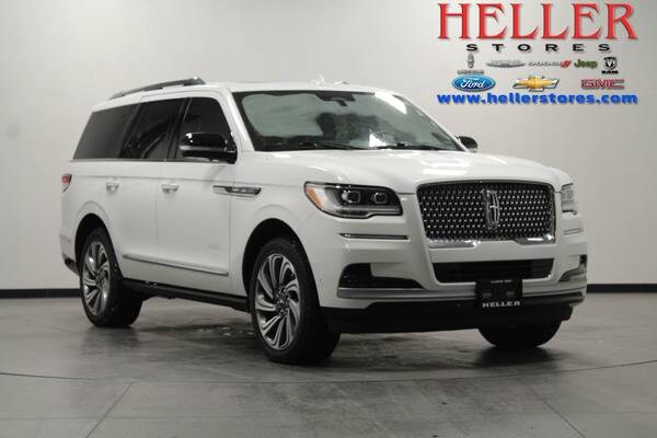 Lincoln Navigator with VIN: 5LMJJ2LT3NEL14313