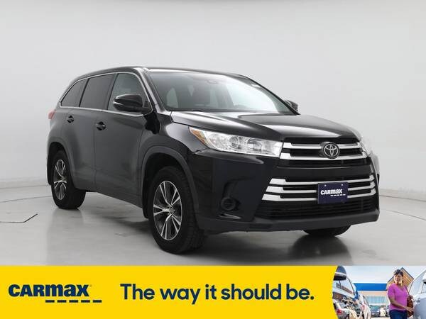 Toyota Highlander with VIN: 5TDBZRFH1KS987384