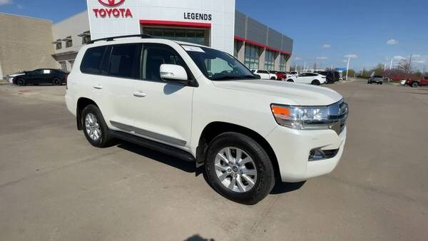 Toyota Land Cruiser with VIN: JTMCY7AJ7L4090864