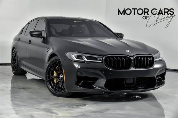 BMW M5 with VIN: WBS83CH00MCF65011