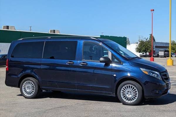 2017 Mercedes-Benz Metris Passenger