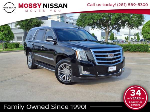 Cadillac Escalade with VIN: 1GYS3AKJ7KR405194