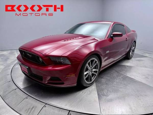 Ford Mustang with VIN: 1ZVBP8CF1E5301872