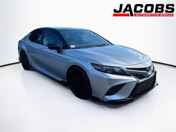 Toyota Camry with VIN: 4T1NZ1AK3LU037750