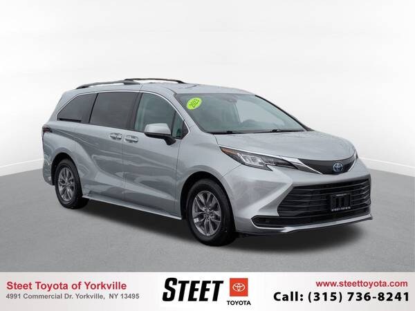 Toyota Sienna with VIN: 5TDKSKFC6PS074725