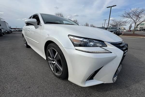 2016 Lexus GS 200t