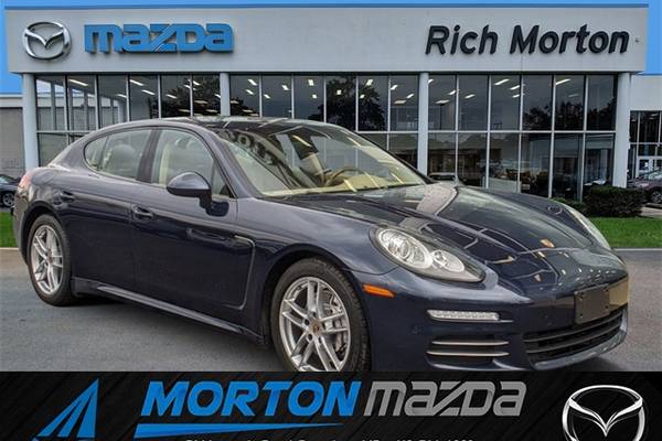 2015 Porsche Panamera 4