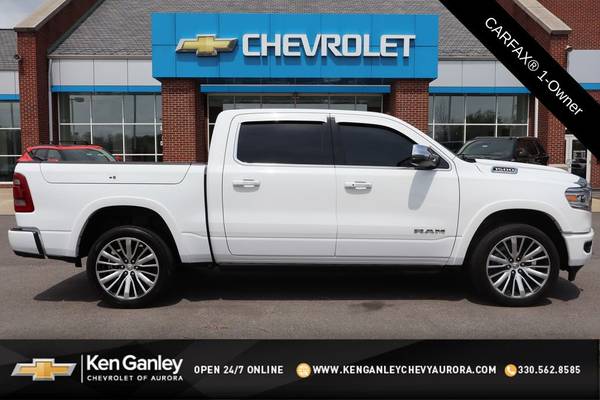 Ram 1500 with VIN: 1C6SRFKT4RN158793