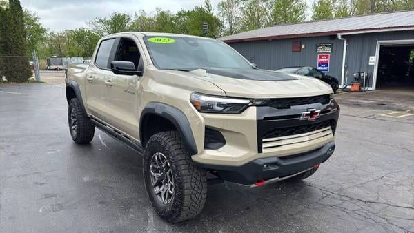 Chevrolet Colorado with VIN: 1GCPTFEK2P1266255