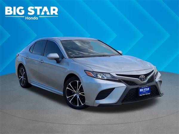Toyota Camry with VIN: 4T1B11HK6JU548415