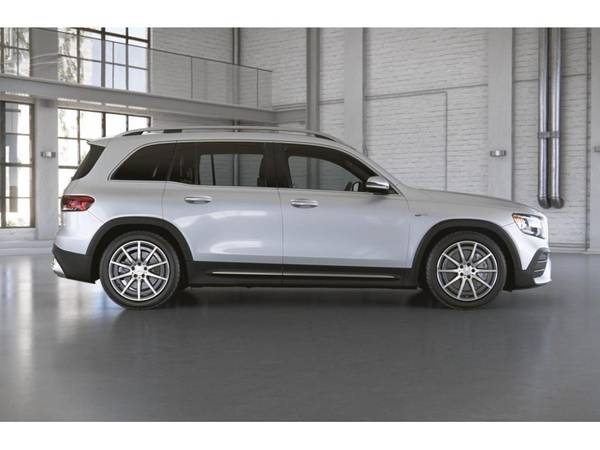 Mercedes-Benz GLB-Class with VIN: W1N4M5BB3MW105869