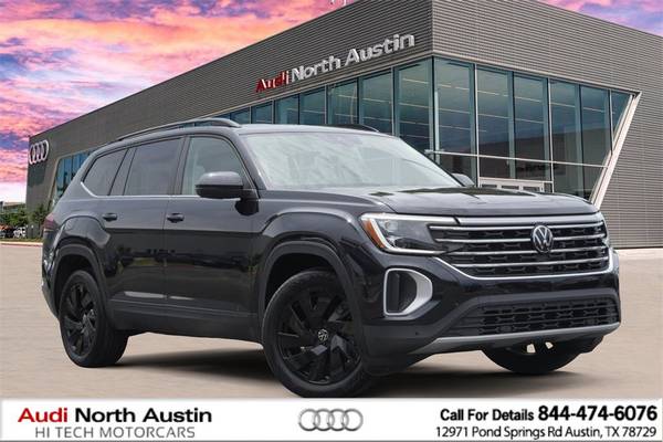 Volkswagen Atlas with VIN: 1V2KR2CA6RC503704
