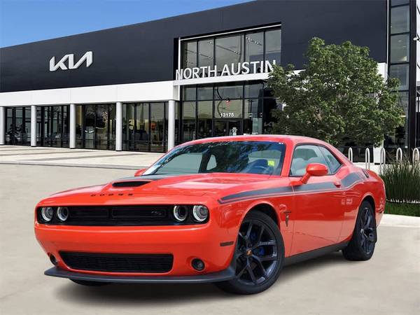 Dodge Challenger with VIN: 2C3CDZBT6MH508234