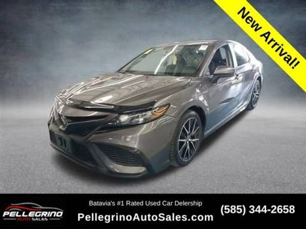 Toyota Camry with VIN: 4T1G11AKXMU429447